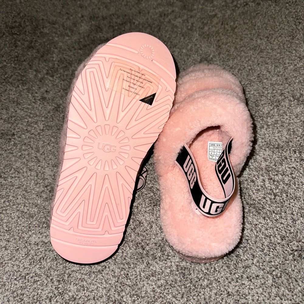 UGG slides - Picture 3 of 4